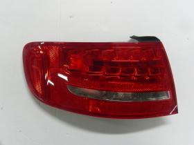 REF: 103F02244781 - AUDI A4 07-*PILOTO TRAS DCH CANTO(SW)LED