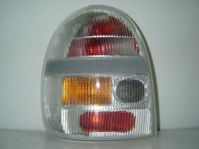 REF: 103F16143729 - OPEL CORSA 93-*PILOTO TRAS DCH BLANCO