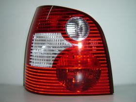 REF: 103F23280771 - VW POLO 2002-*FARO POST(ROJO+BLANCO)